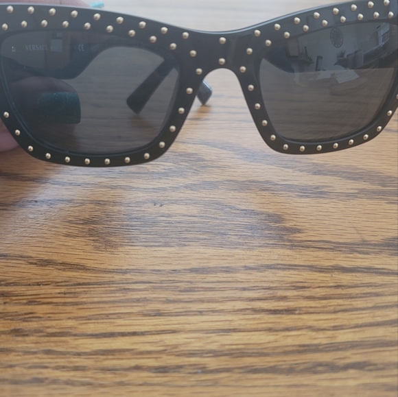 NWT Versace Medusa Black Gold Studded Cat Eye Small Medium Sunglasses - Picture 2 of 14